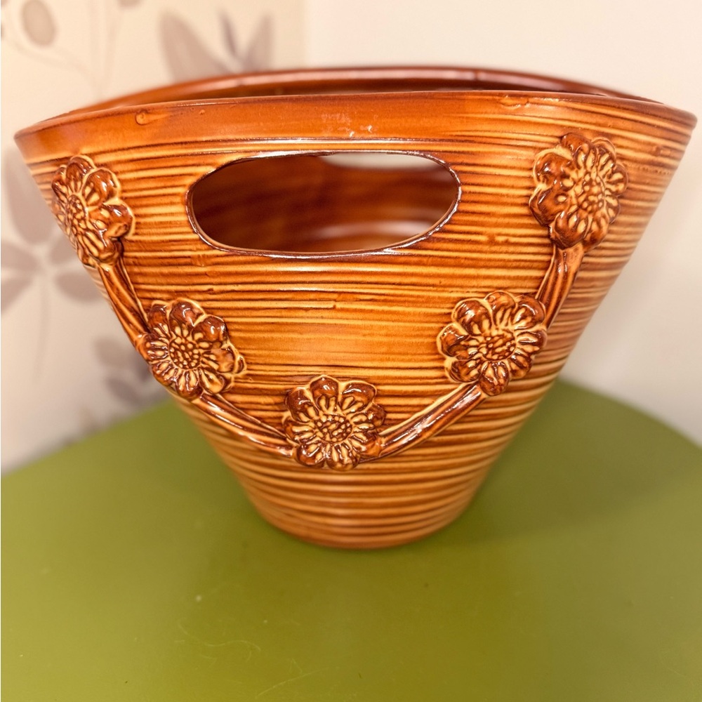 Ceramiche basket vase with floral garland — made in Italy